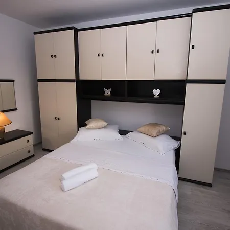 Apartman Ruza 3* Podstrana